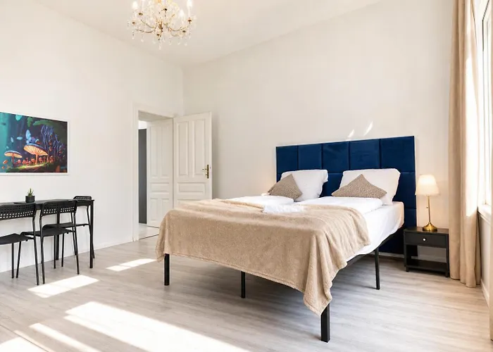 Stylish 2br 11 Min To Meidling Station For Long *